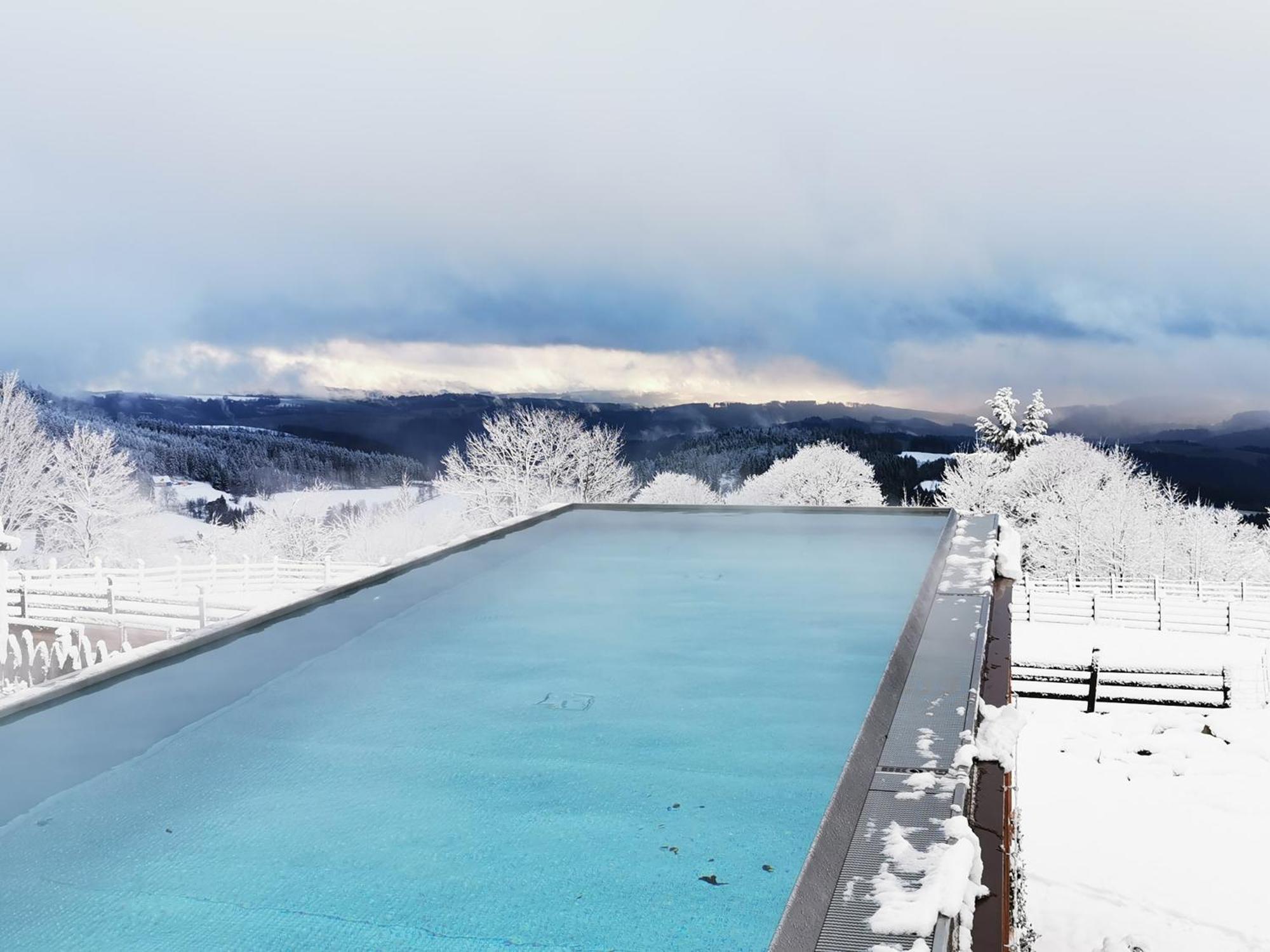 Wellness Hotel V Nebi Kořenov Exteriör bild